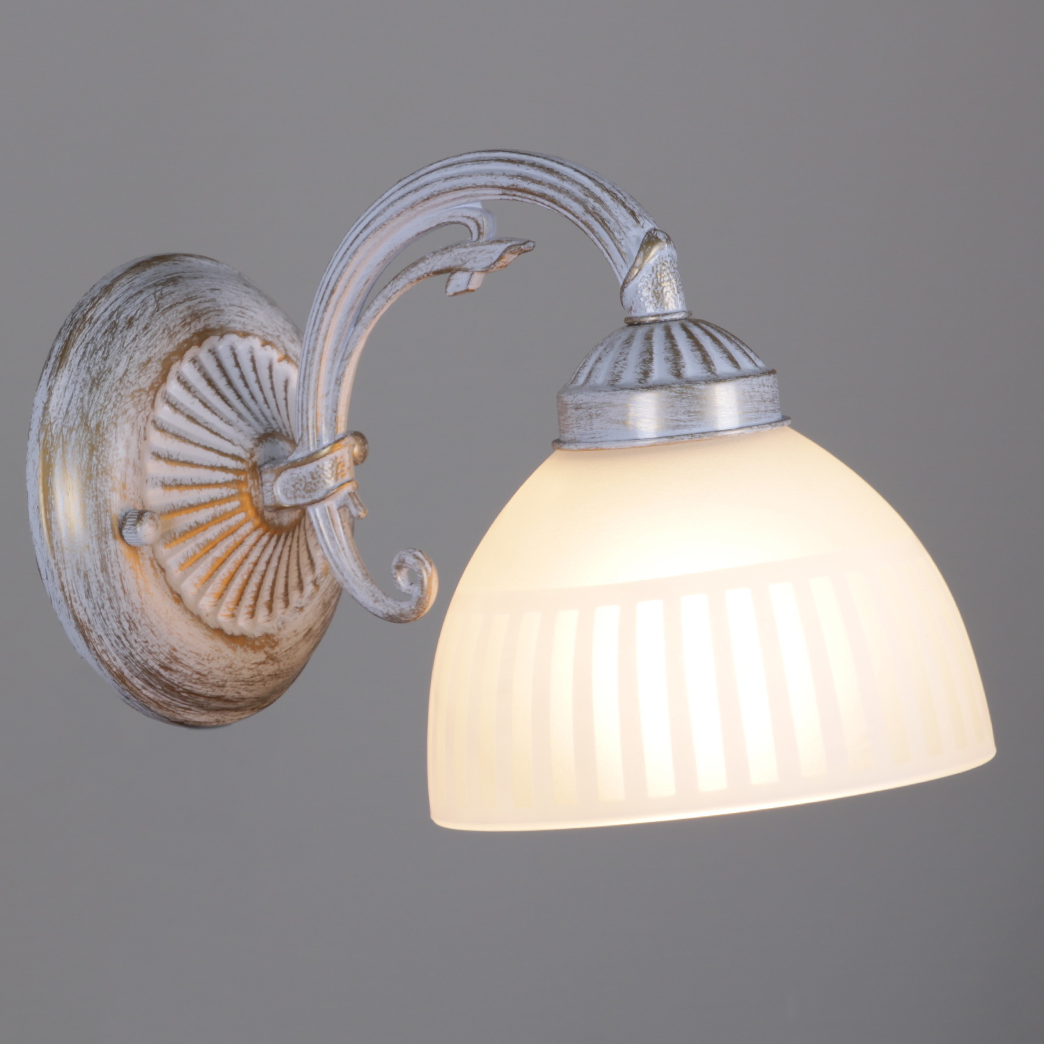 74431-0.2-01 "L" светильник настенный