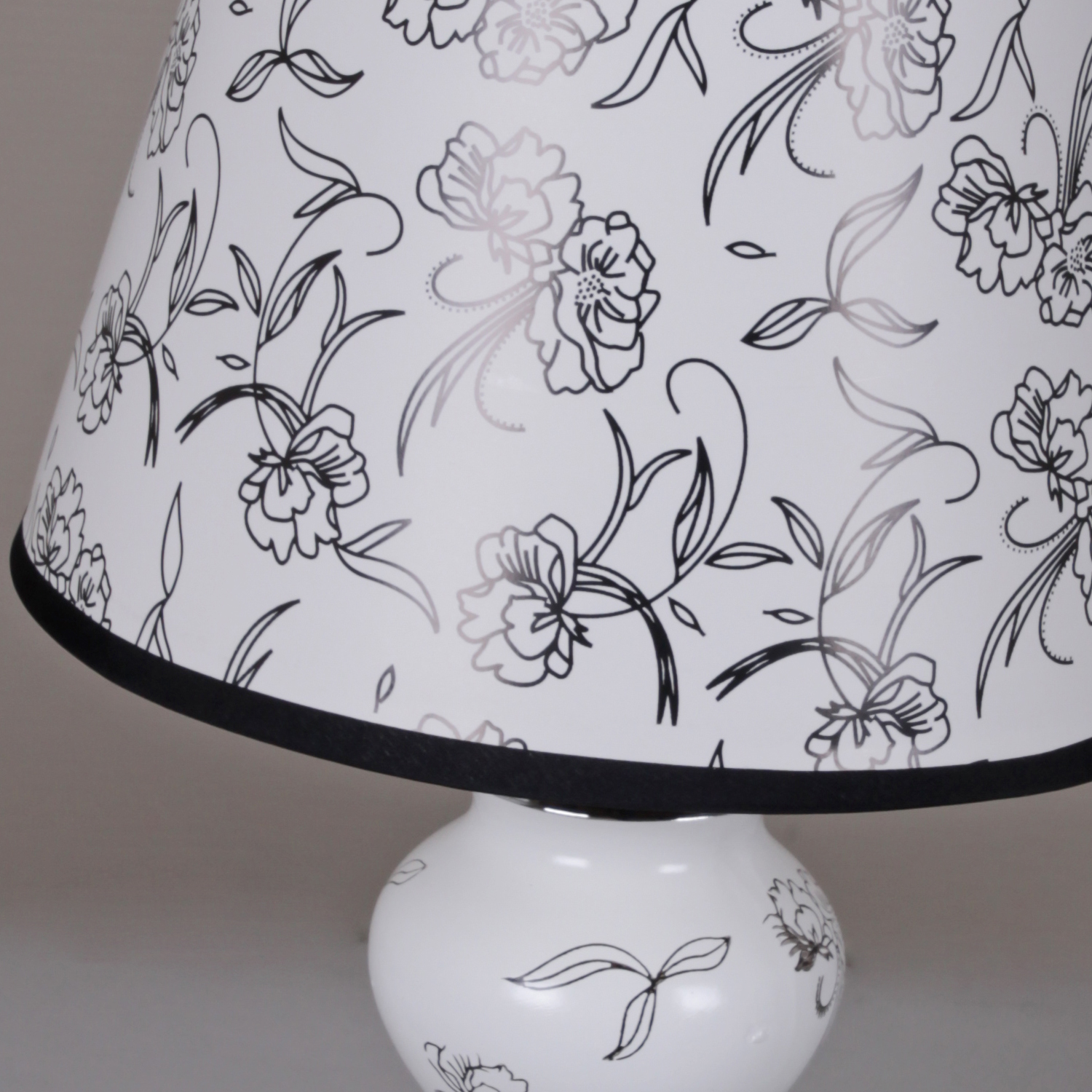 02639-0.7-01  светильник настольный