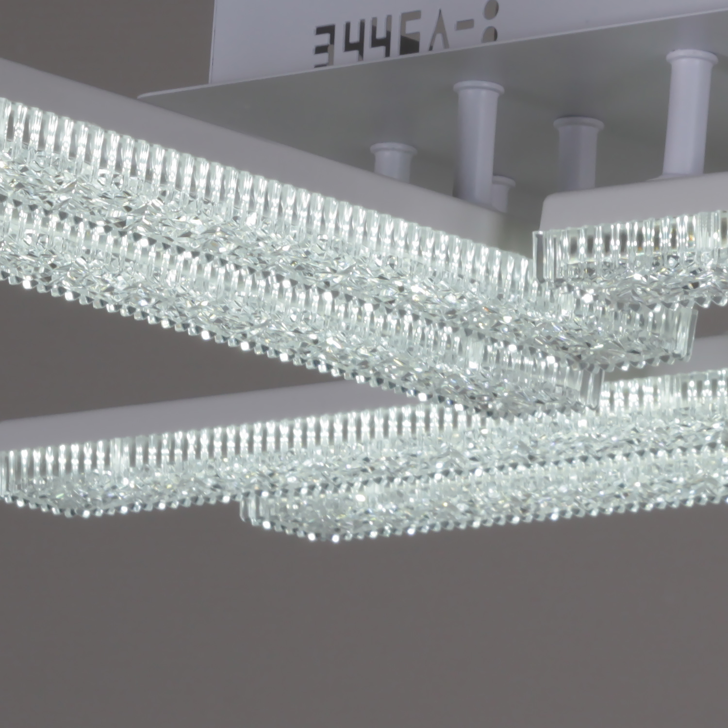 03446-3.3-08C "L" светильник потолочный