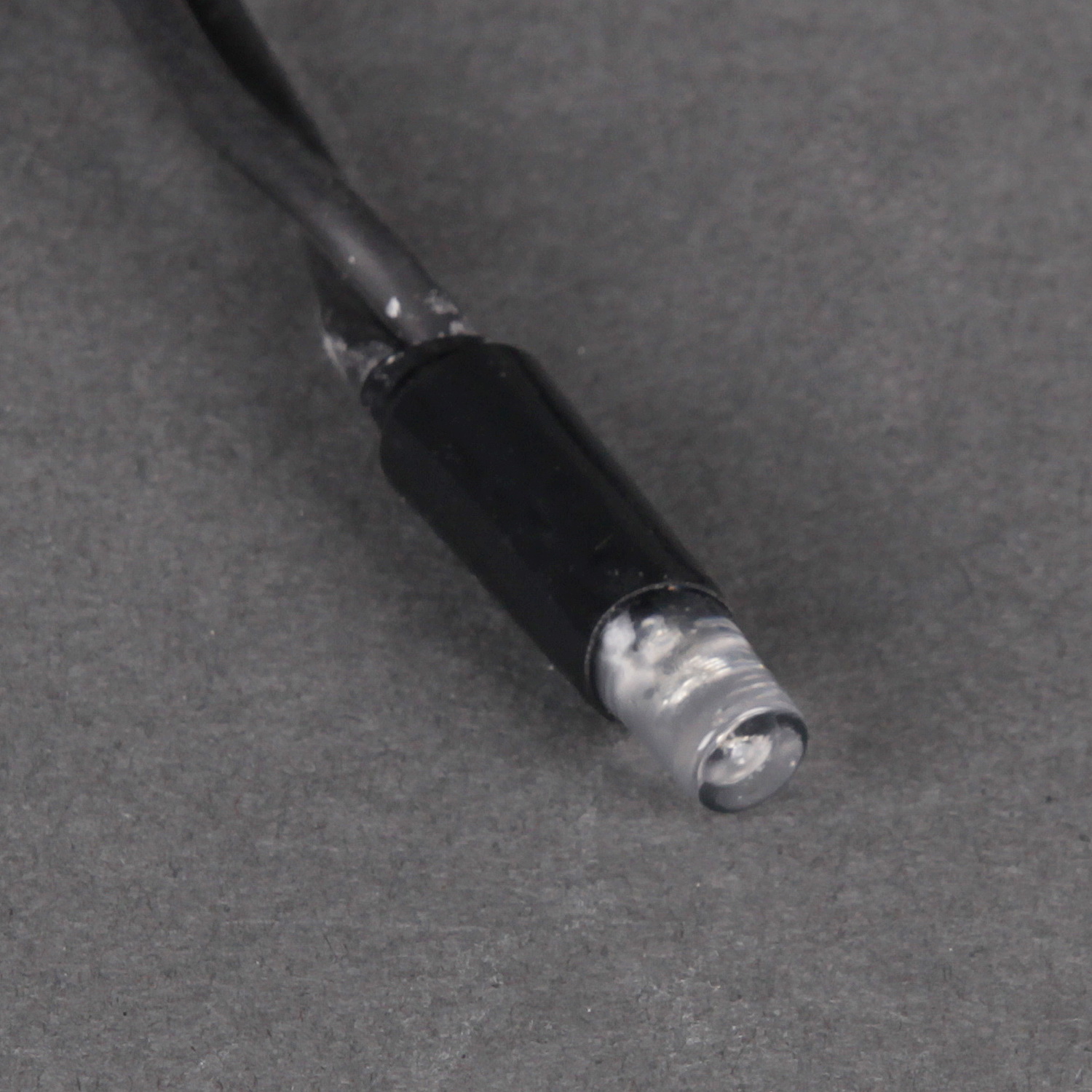 A-020 LED A WW светодиод."бахрома" 3x0.6м 140LED черный провод влагозащ.,морозостойк,без контроллера