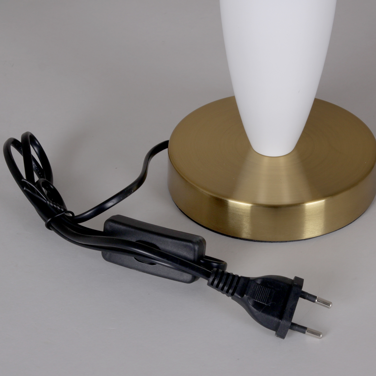 88302-0.7-01  светильник настольный