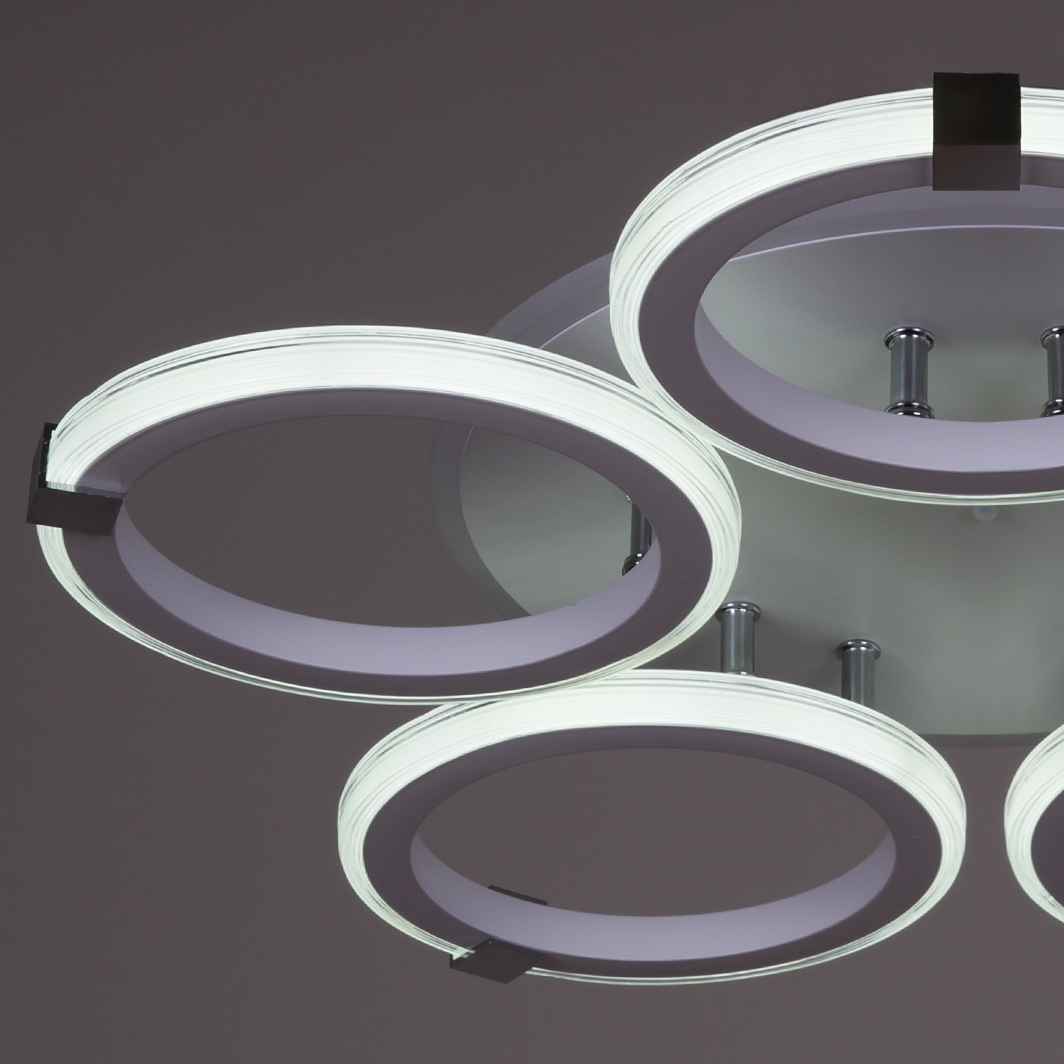 06319-3.3-05 "L" (RGB) светильник потолочный