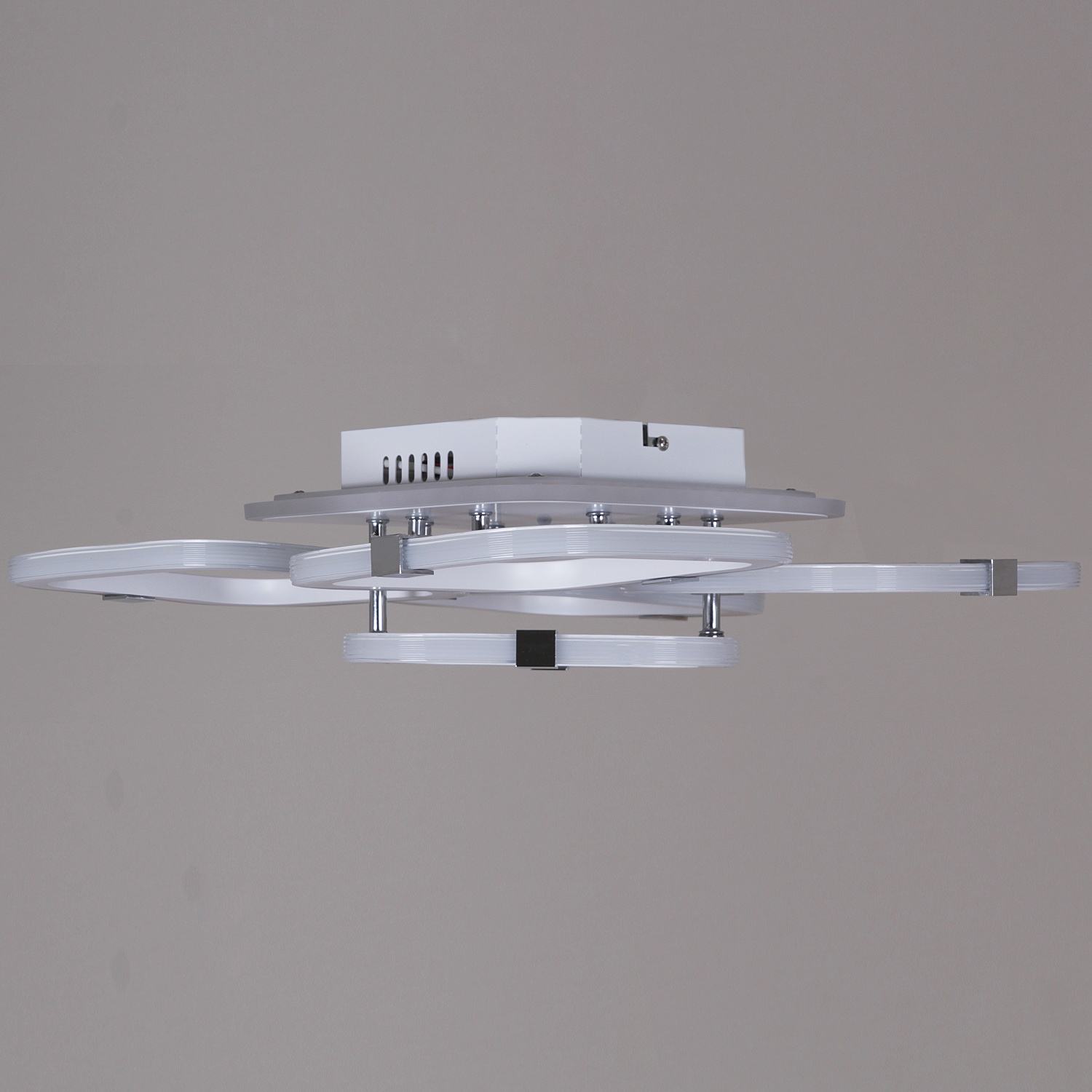 06321-3.3-05 WH+CR (RGB) светильник потолочный