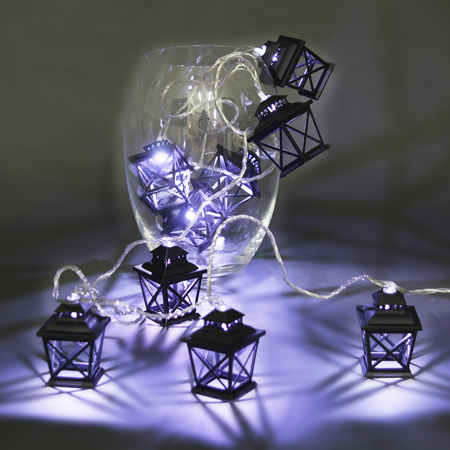 A-506 гирлянда светодиодная, провод прозрачного цвета длиной 2,8м, 10 насадок (фонарик)