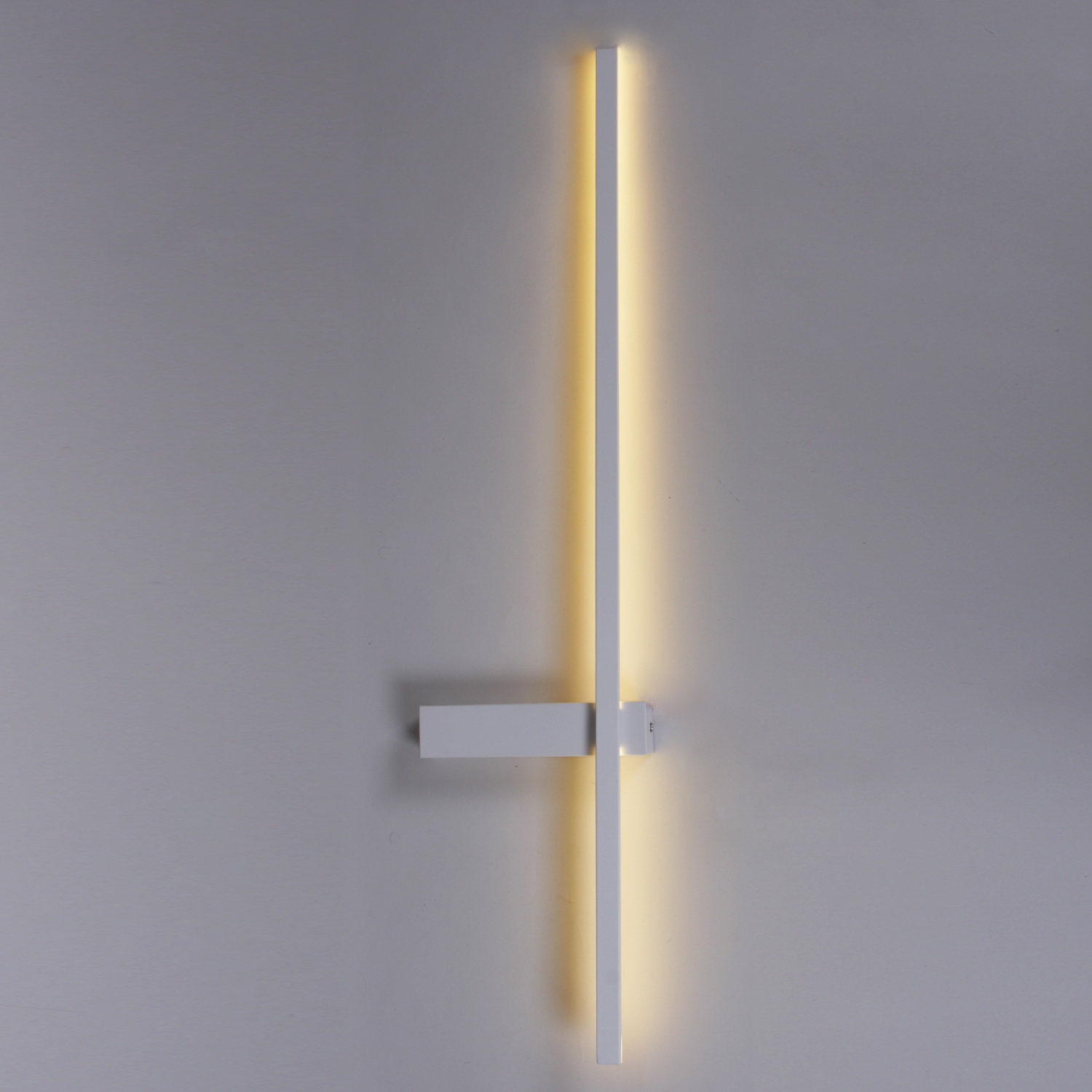 09725-0.2-800 "L" светильник настенный