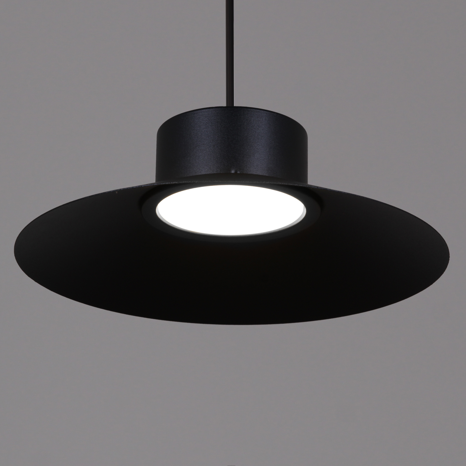 40110-0.9-03A BK светильник потолочный