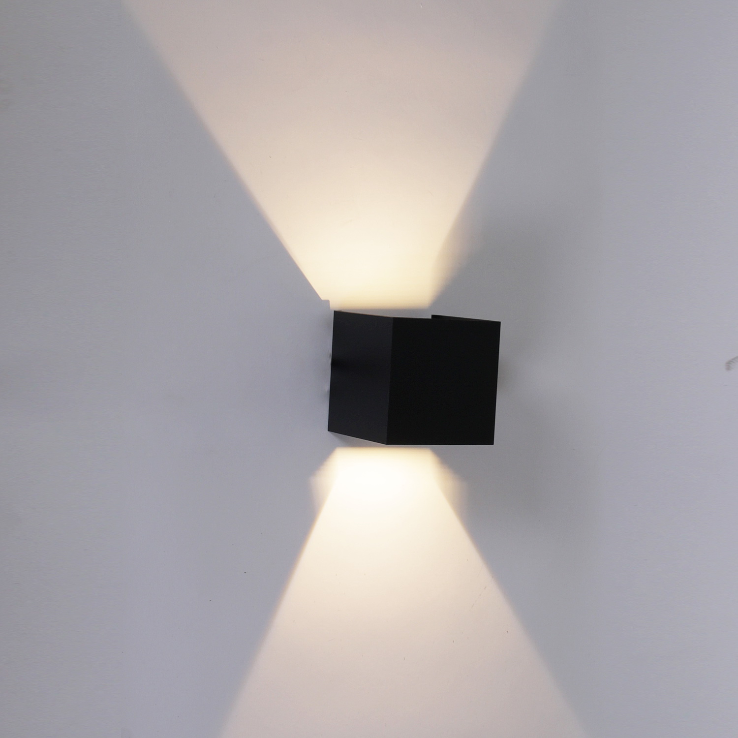 86818-9.2-001KT LED2*5W "L" светильник настенный