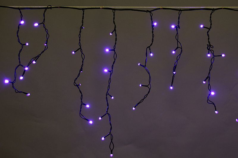 A-056AR "L" BL светодиодная гирлянда "бахрома" 5x0.6м 180LED черный провод влагозащищен.