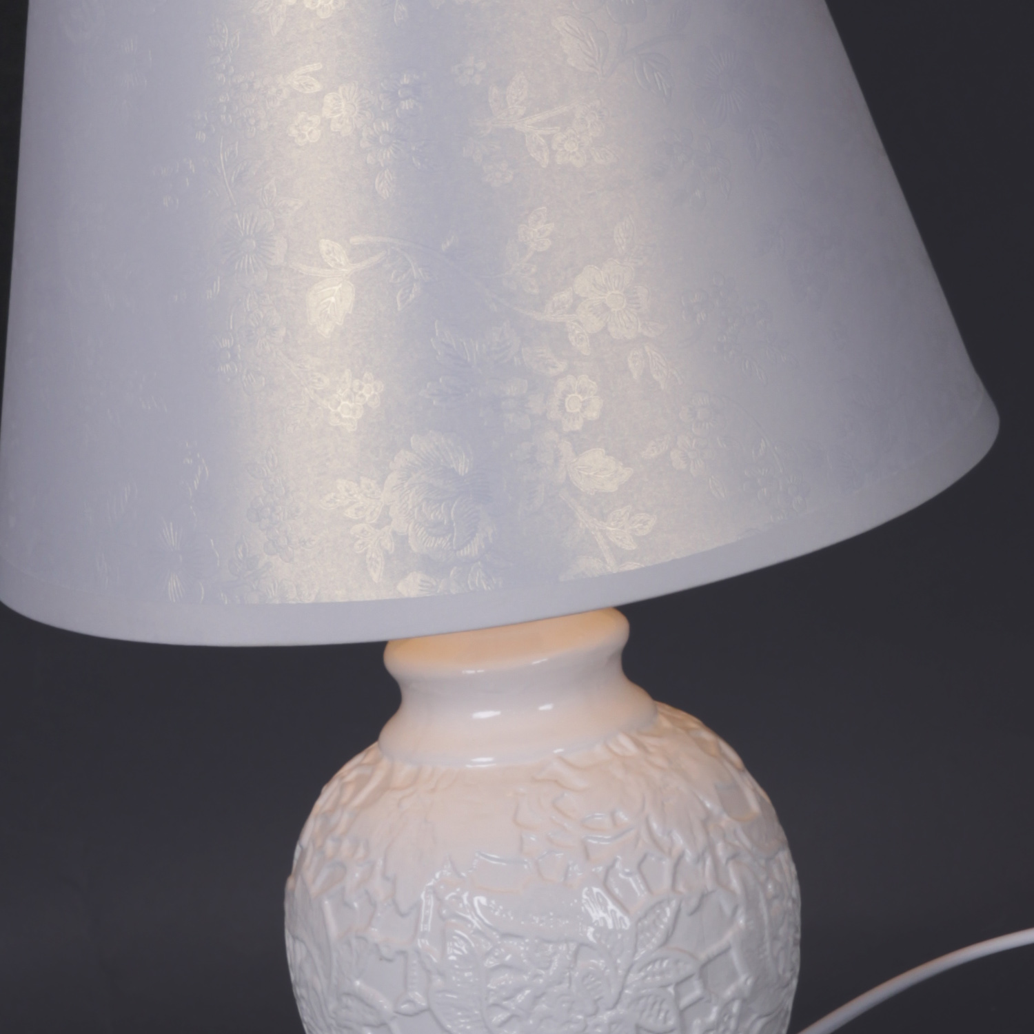 01322-0.7-01  светильник настольный