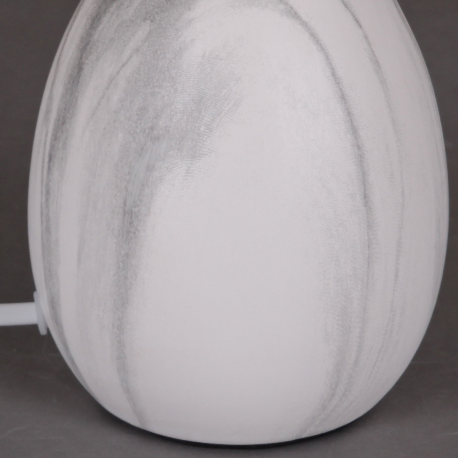 19102-0.7-01B  светильник настольный