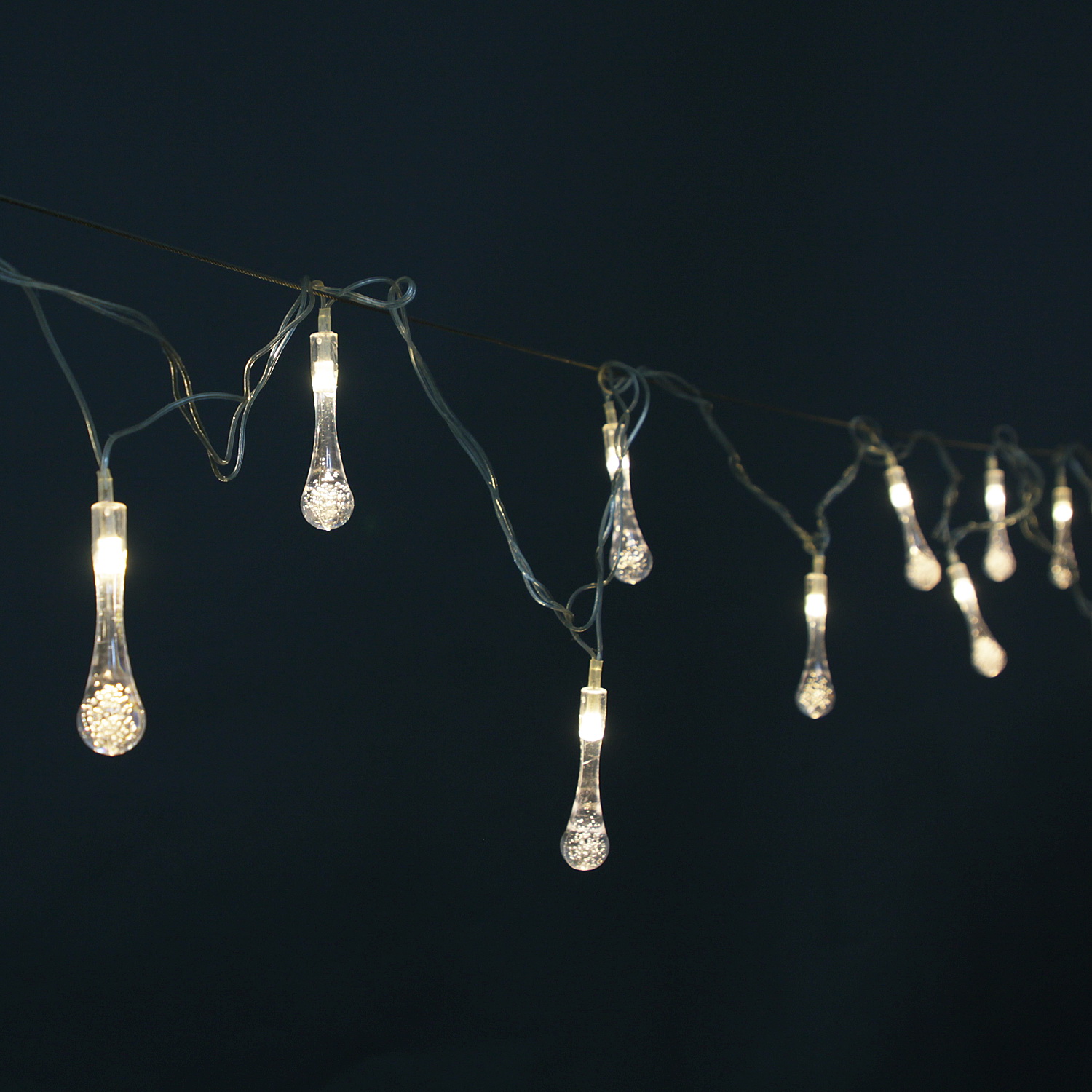 A-503 гирлянда светодиодная, прозрачный провод  длиной 3,2м, 20 насадок капля