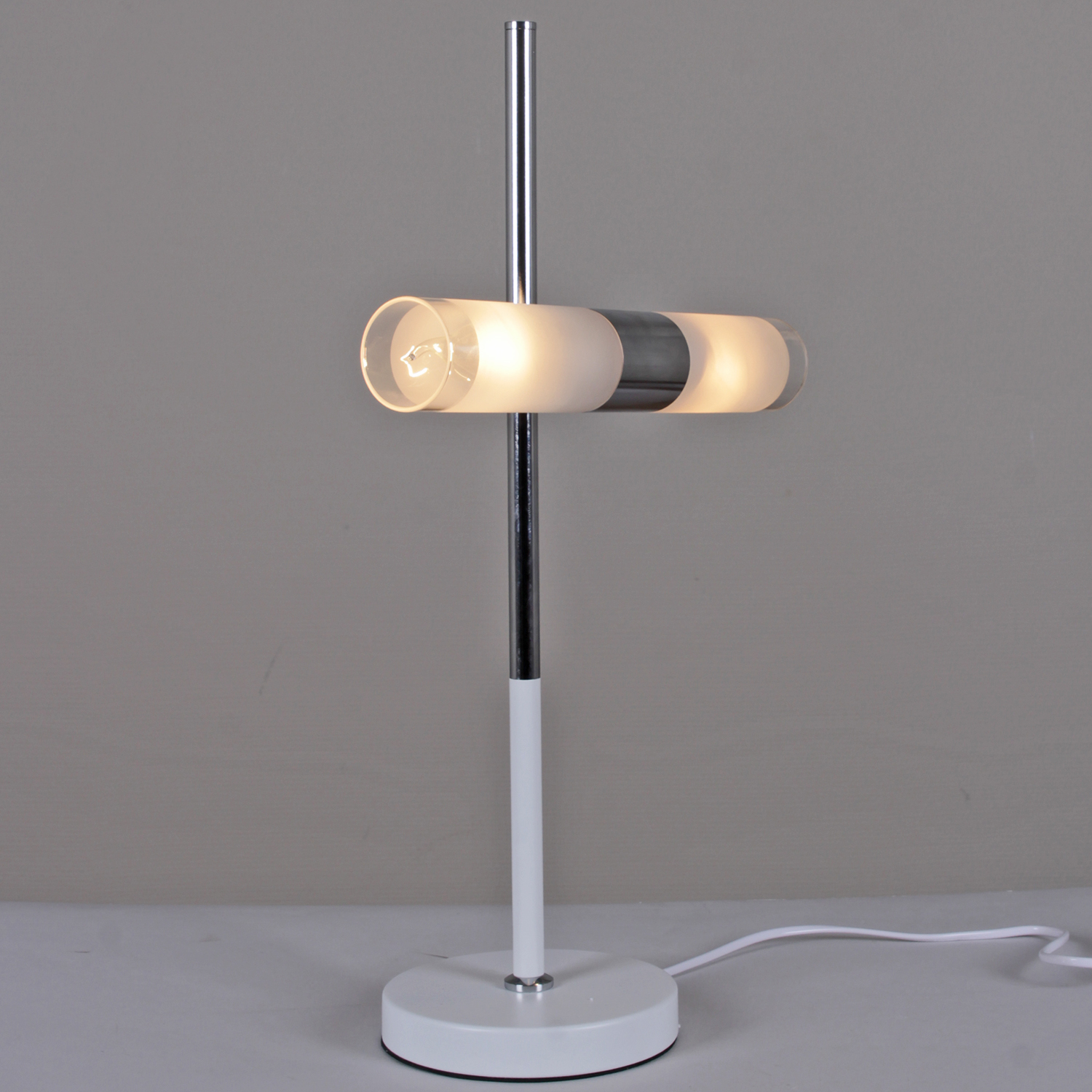 48747-0.7-02 светильник настольный