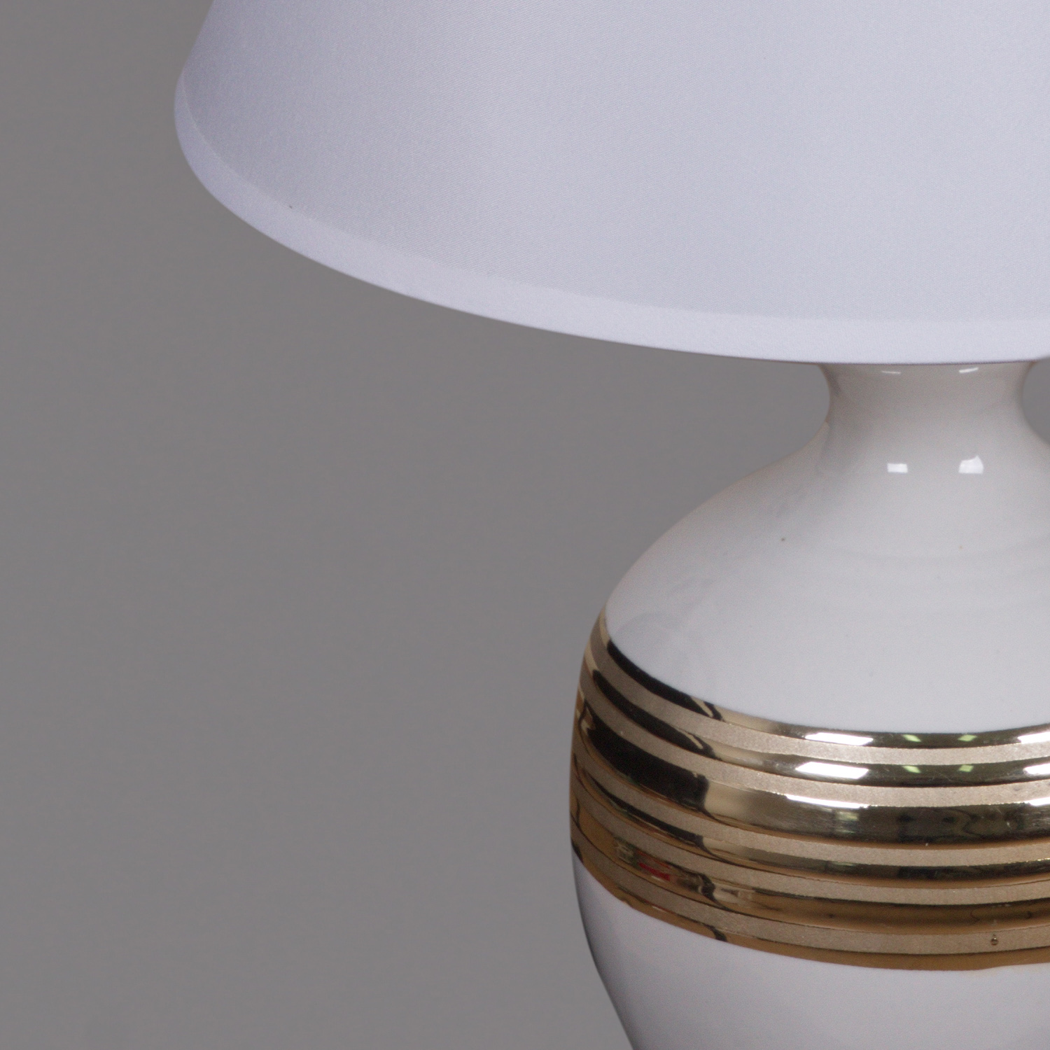 00265-0.7-01  светильник настольный