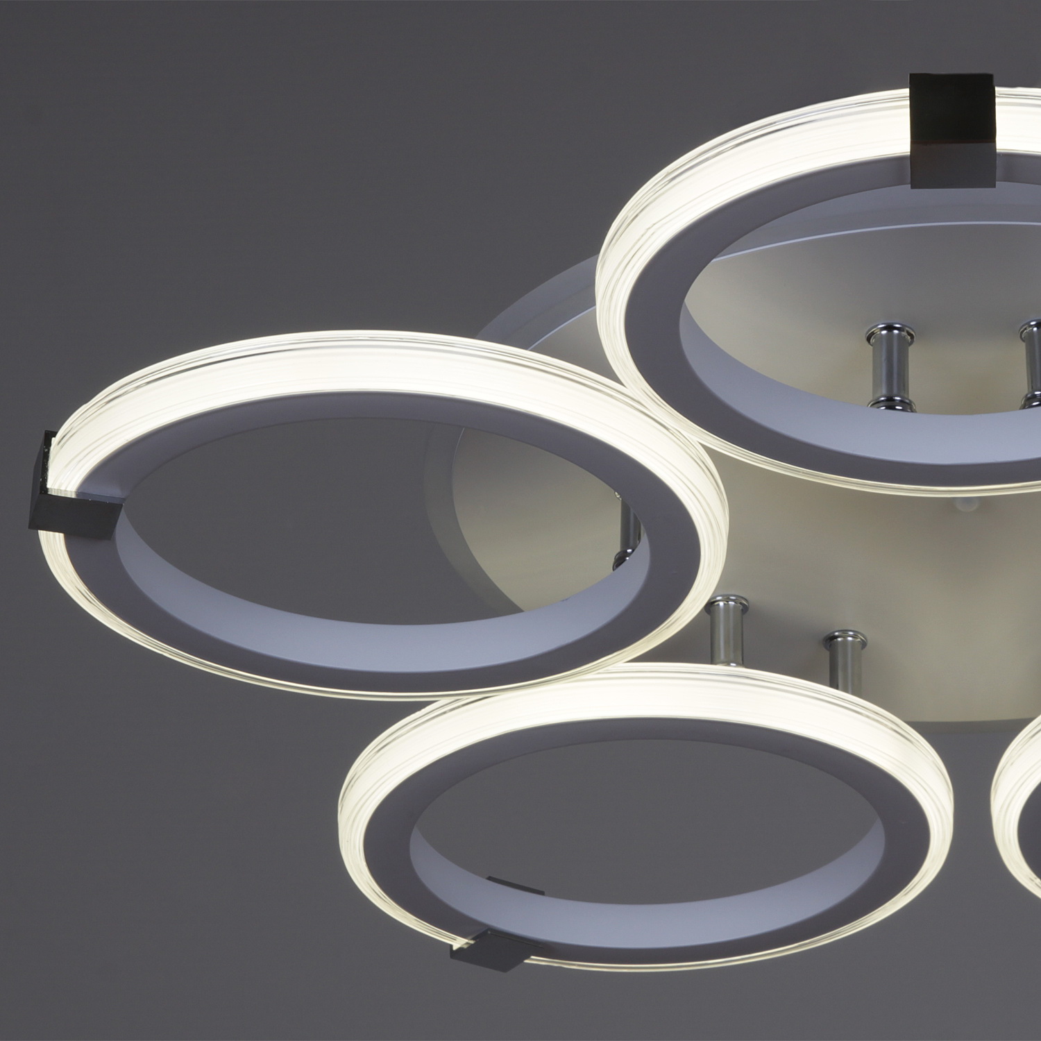 06319-3.3-05 WH+CR (RGB) светильник потолочный