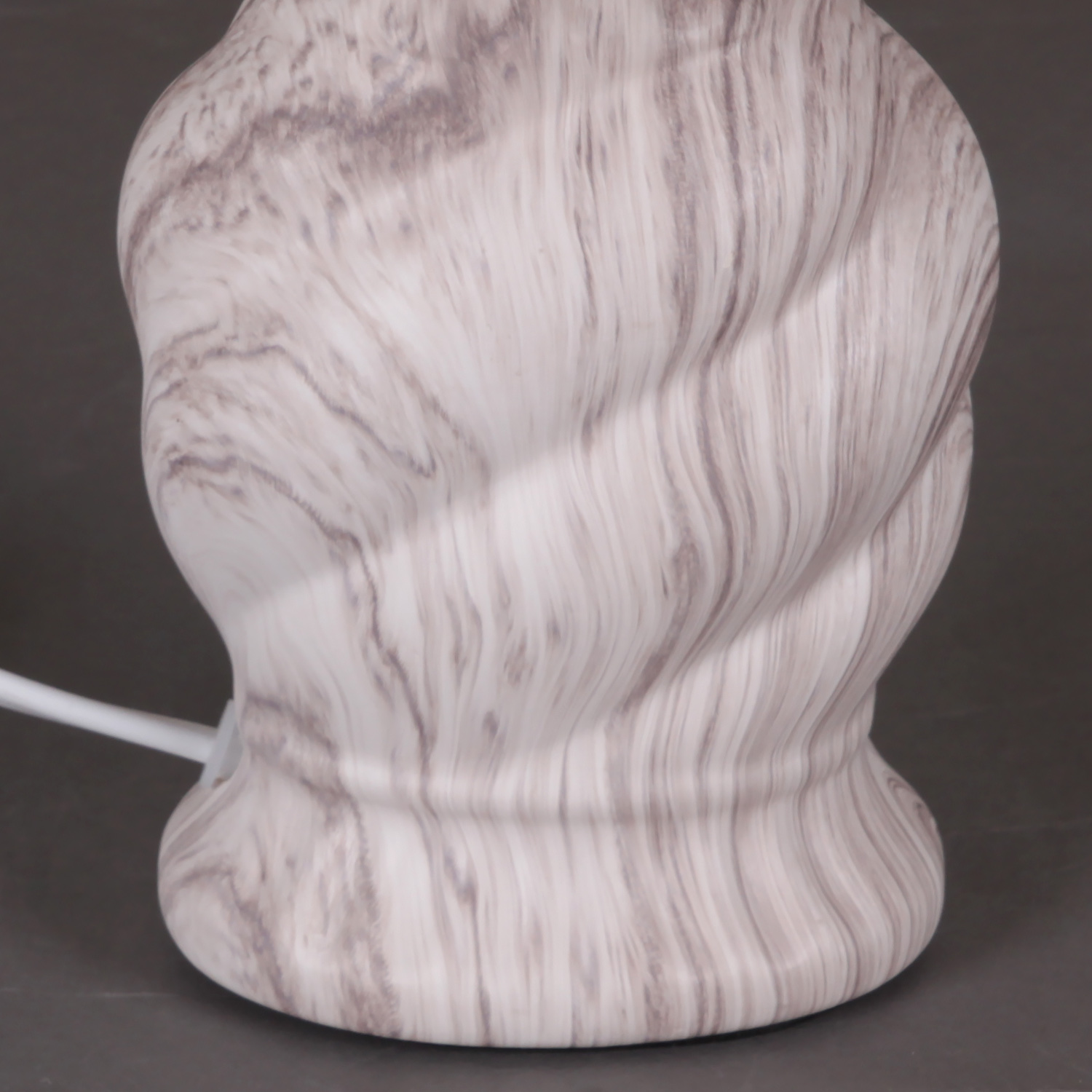 02016-0.7-01D  светильник настольный