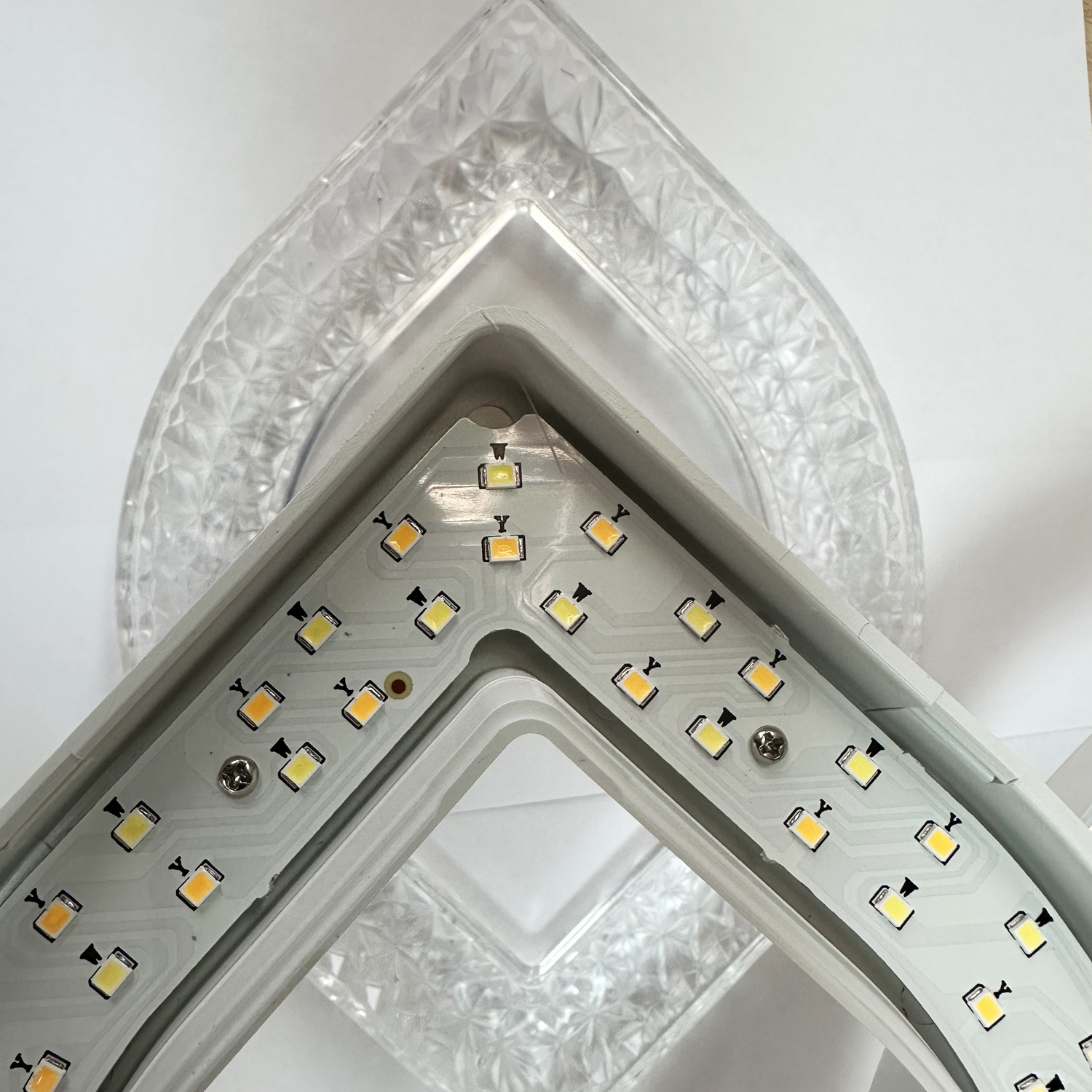 28120-0.3-3+3C WH светильник потолочный